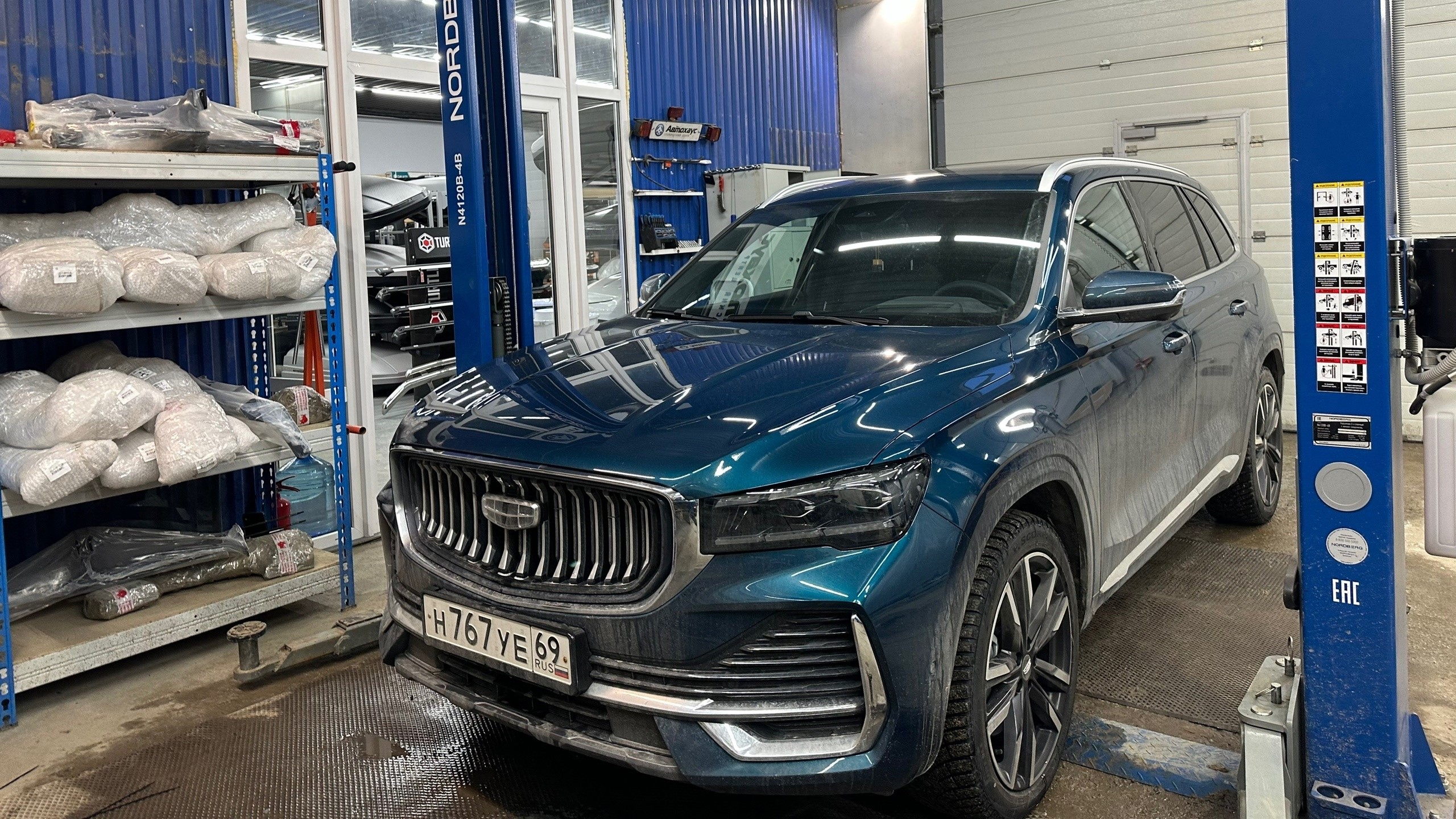 И снова у нас в гостях очередной Geely Monjaro